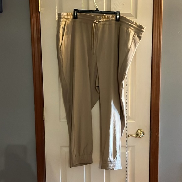New-Athleta-26-(tan)windowpane silt taupe-ribbed,Brooklyn textured jogger/pants. - Picture 7 of 16